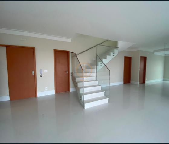 Cobertura, 3 quartos, 289 m² - Foto 4