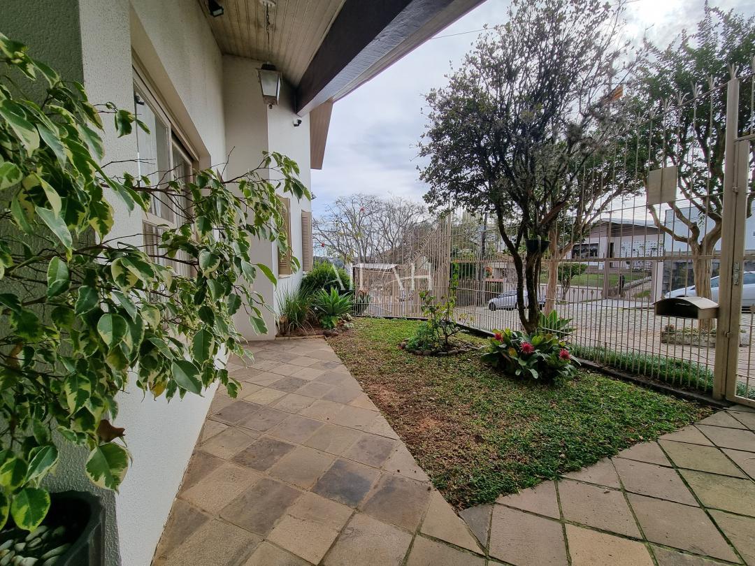 Casa, 4 quartos, 216 m² - Foto 3