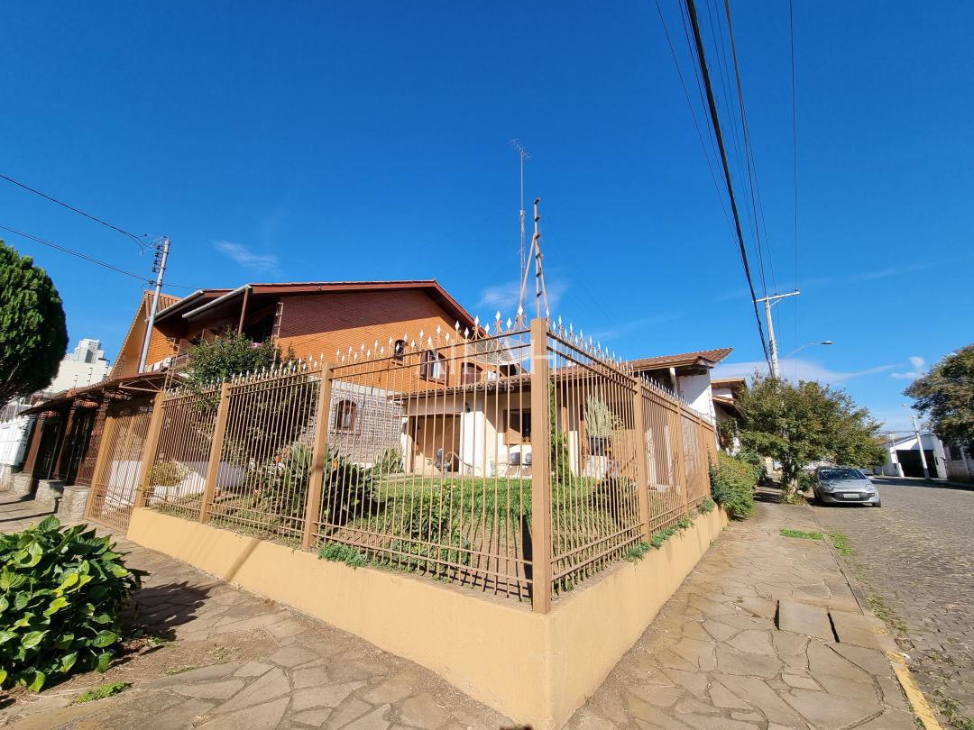 Casa, 4 quartos, 209 m² - Foto 3