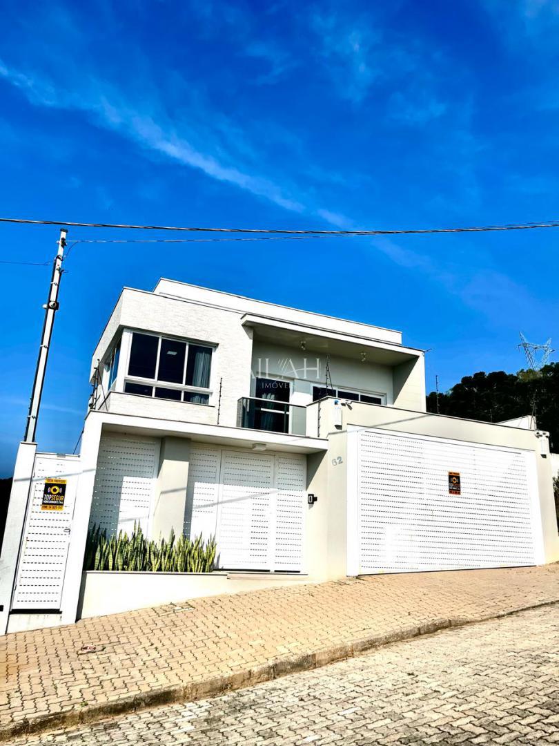 Casa, 3 quartos, 294 m² - Foto 1