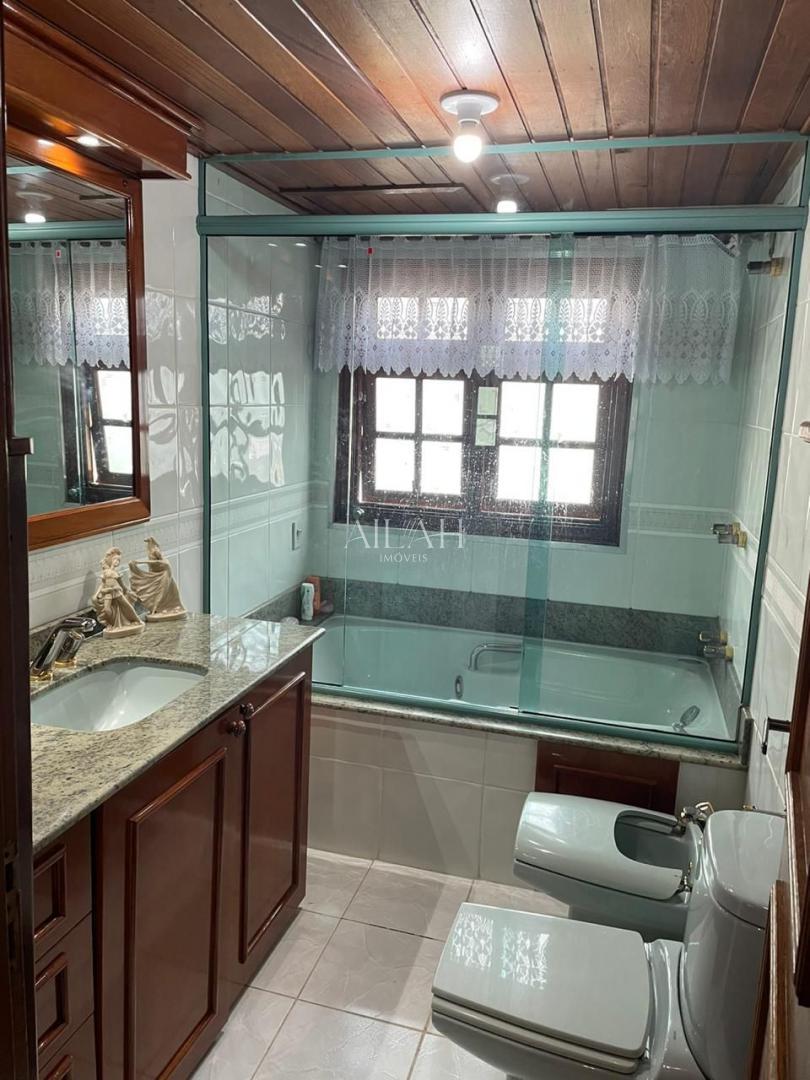 Casa, 4 quartos, 266 m² - Foto 32