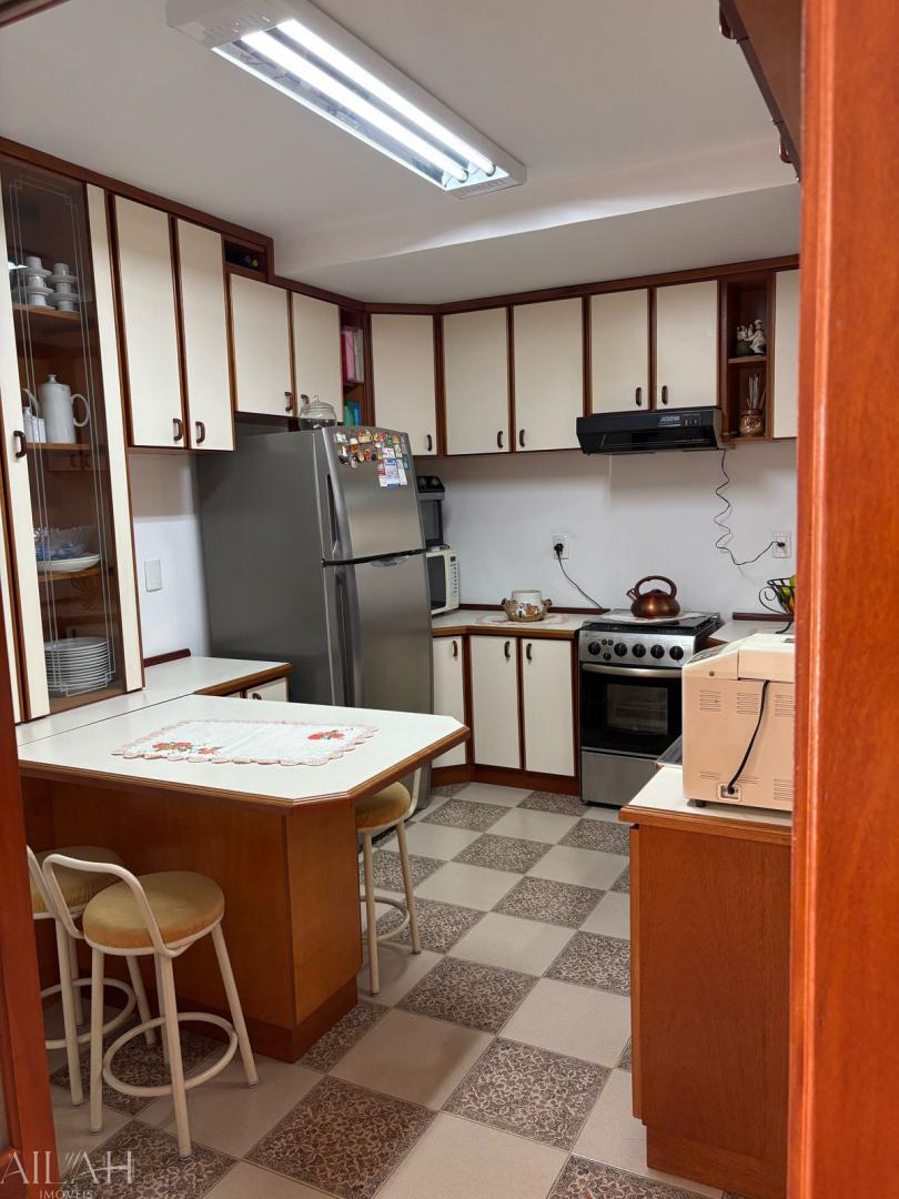 Cobertura, 3 quartos, 216 m² - Foto 6