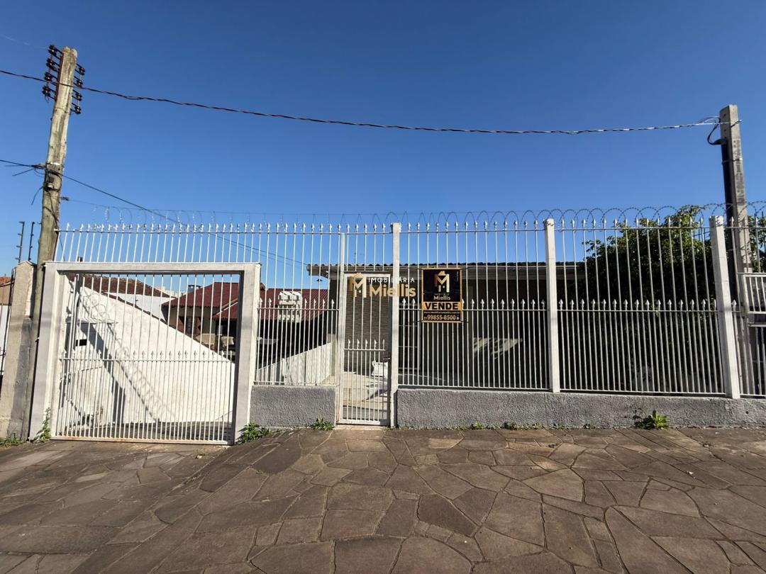 Casa, 3 quartos, 222 m² - Foto 2