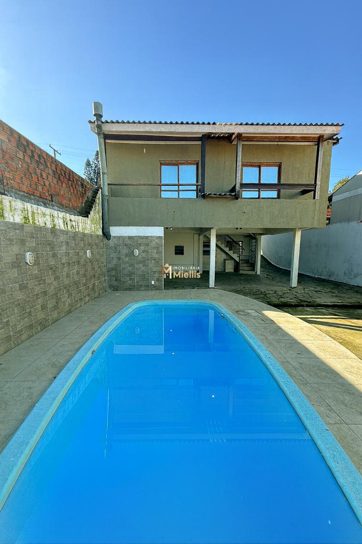 Casa, 3 quartos, 222 m² - Foto 1