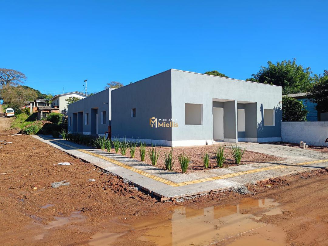 Casa, 2 quartos, 43 m² - Foto 1