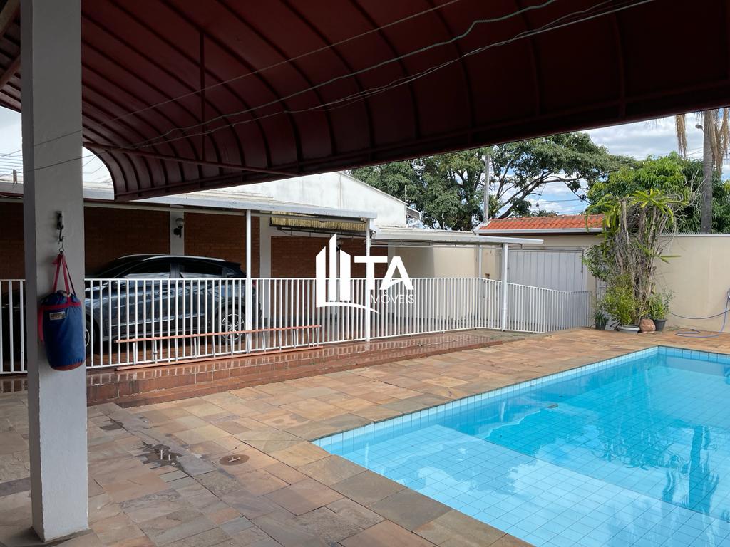Casa, 4 quartos, 444 m² - Foto 1