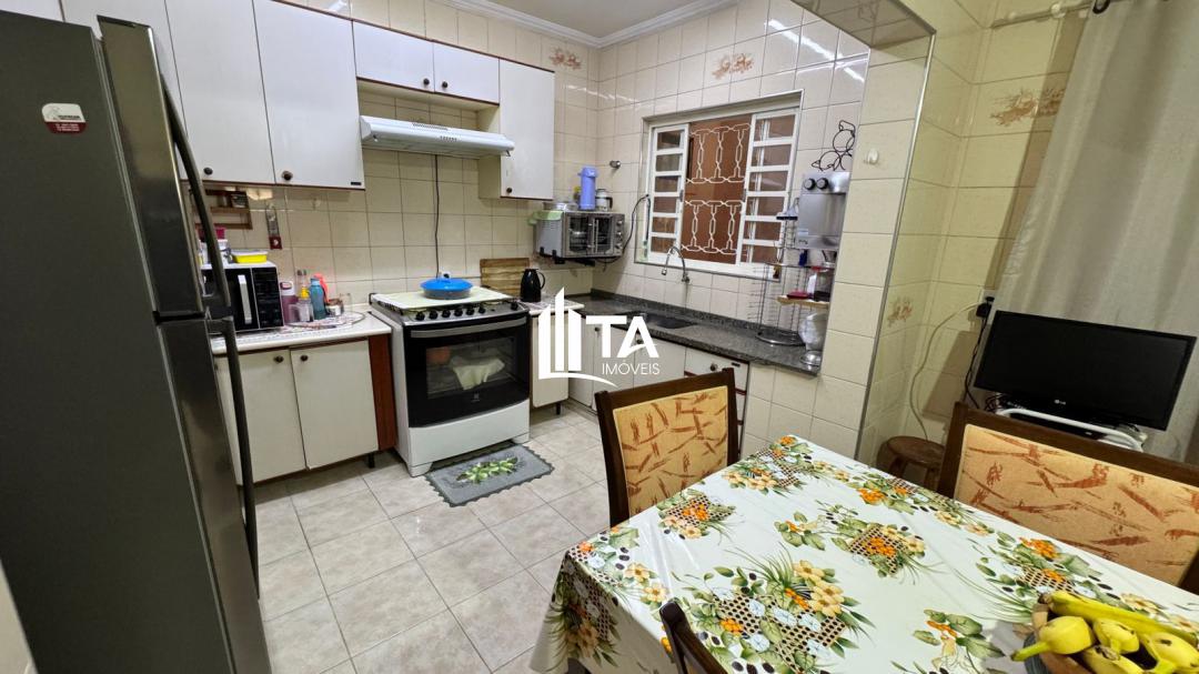 Casa, 4 quartos, 256 m² - Foto 4