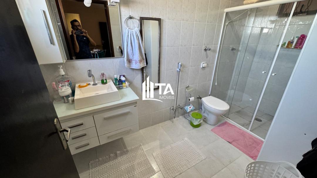 Casa, 4 quartos, 256 m² - Foto 21