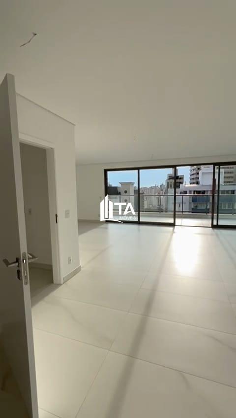 Apartamento, 3 quartos, 371 m² - Foto 4