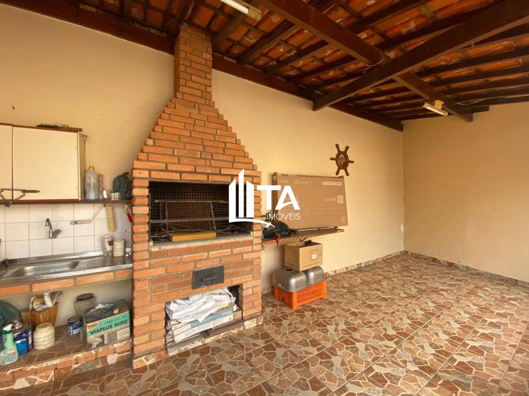 Casa, 3 quartos, 180 m² - Foto 1