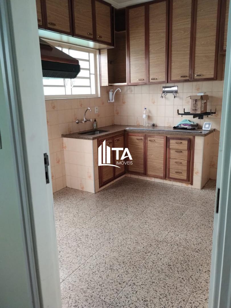 Casa, 3 quartos, 250 m² - Foto 4