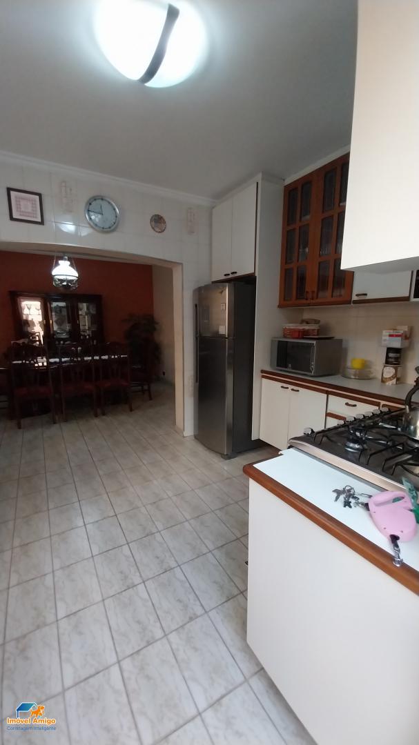 Casa, 3 quartos, 313 m² - Foto 1