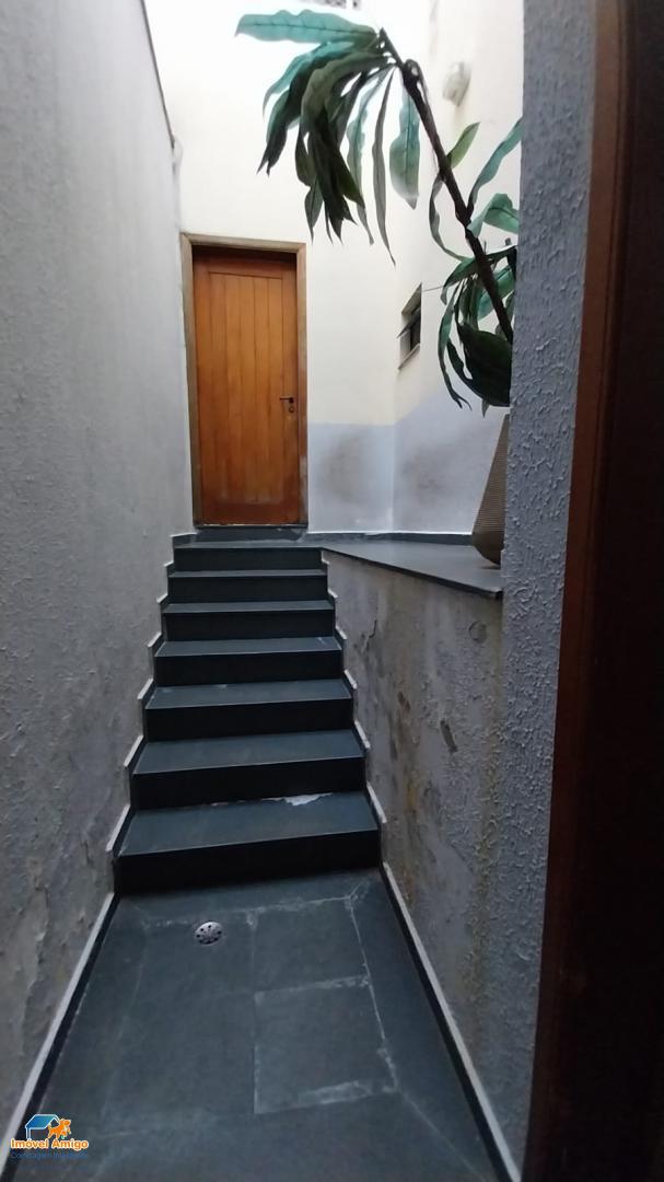 Casa, 4 quartos, 210 m² - Foto 4