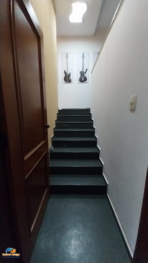 Casa, 4 quartos, 210 m² - Foto 5