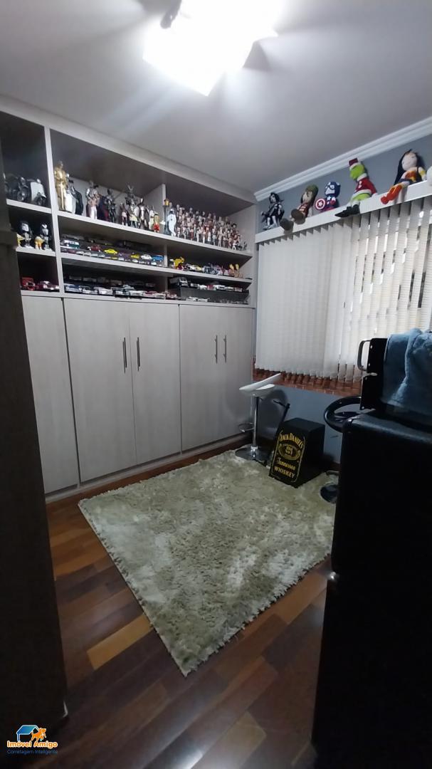 Casa, 4 quartos, 210 m² - Foto 9