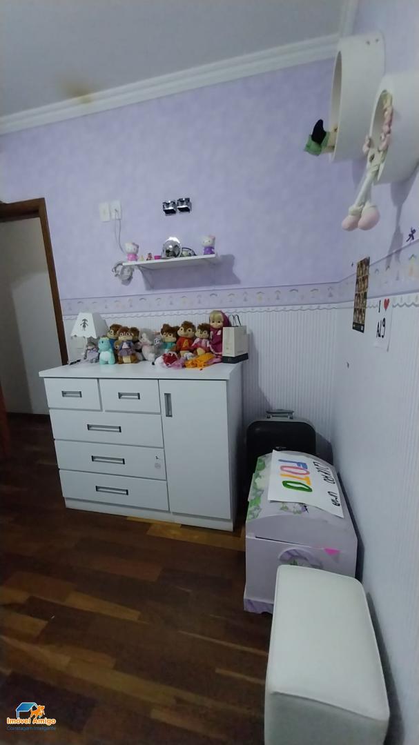 Casa, 4 quartos, 210 m² - Foto 11