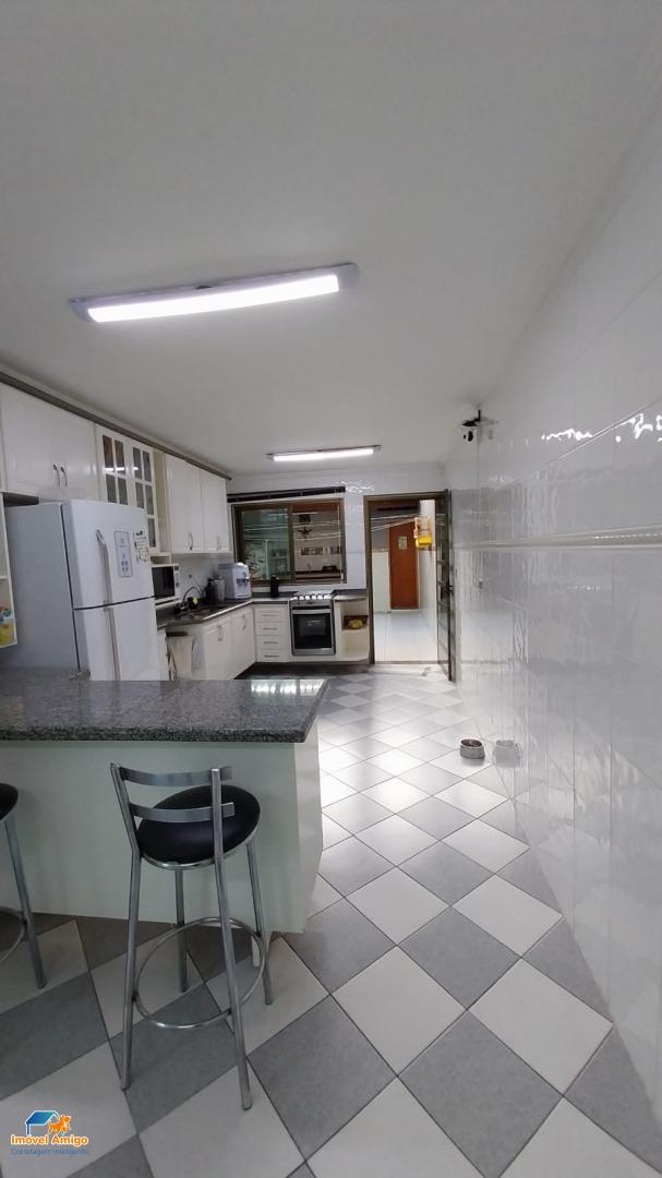 Casa, 4 quartos, 286 m² - Foto 22