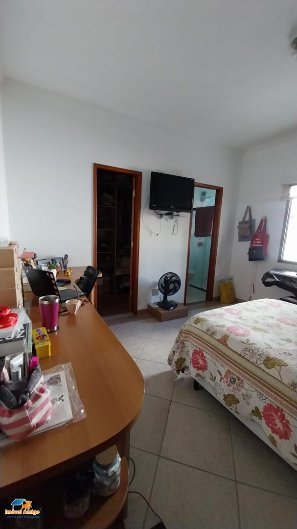 Casa, 4 quartos, 286 m² - Foto 48