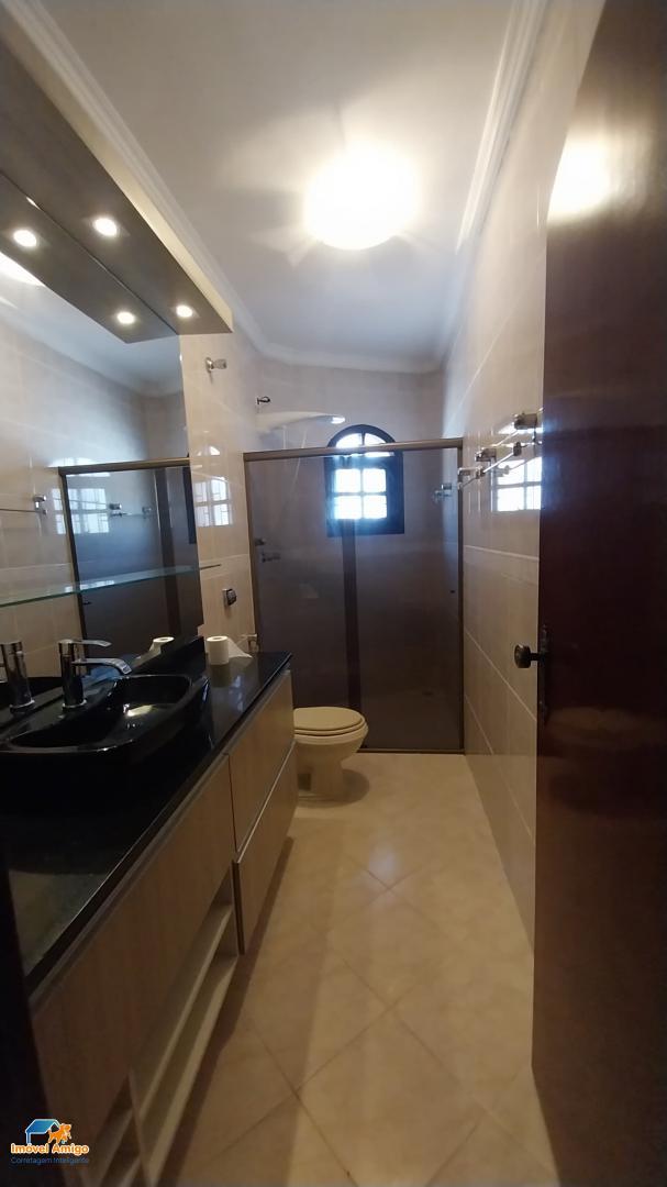 Casa, 3 quartos, 198 m² - Foto 4