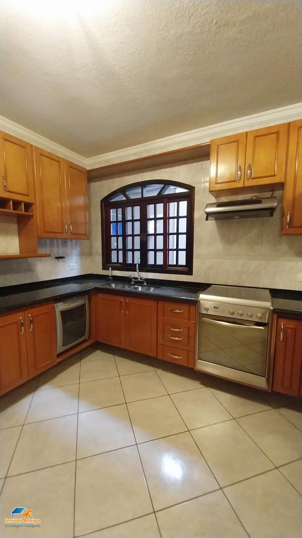 Casa, 3 quartos, 198 m² - Foto 1