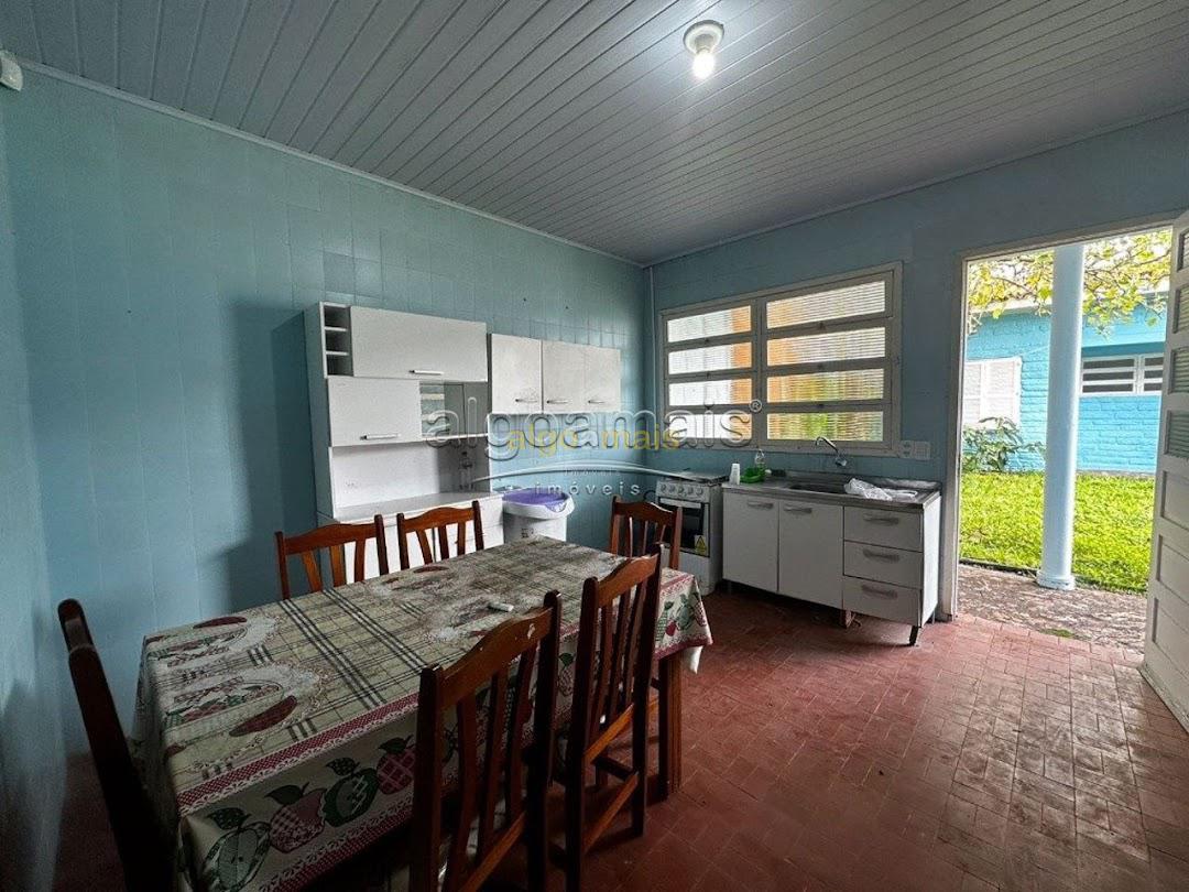 Casa, 3 quartos, 211 m² - Foto 3