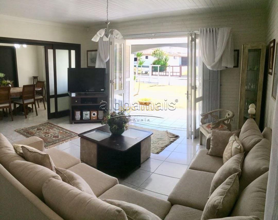 Casa, 3 quartos, 210 m² - Foto 3