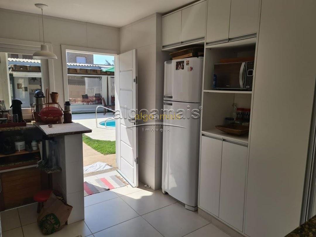 Casa, 3 quartos, 180 m² - Foto 3