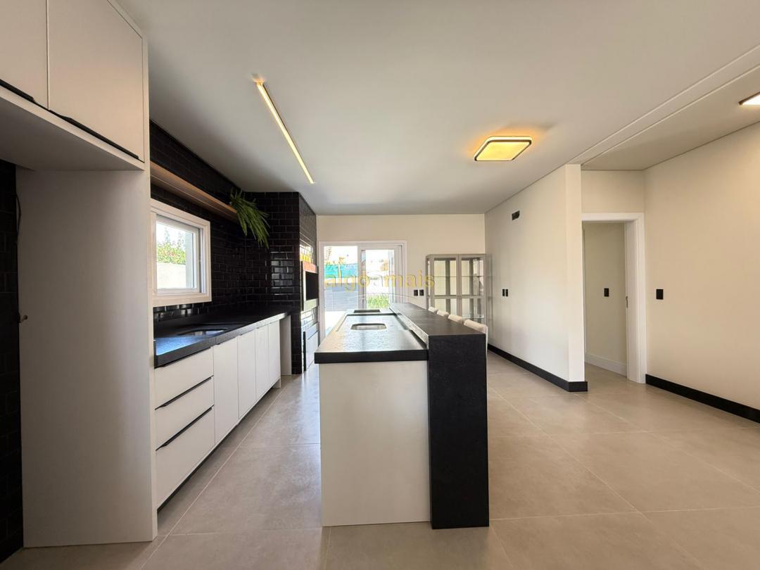 Casa, 4 quartos, 196 m² - Foto 6