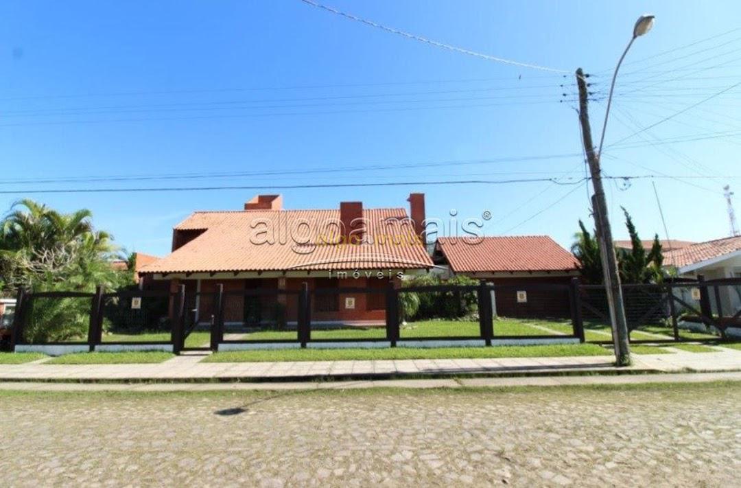 Casa, 4 quartos, 259 m² - Foto 1