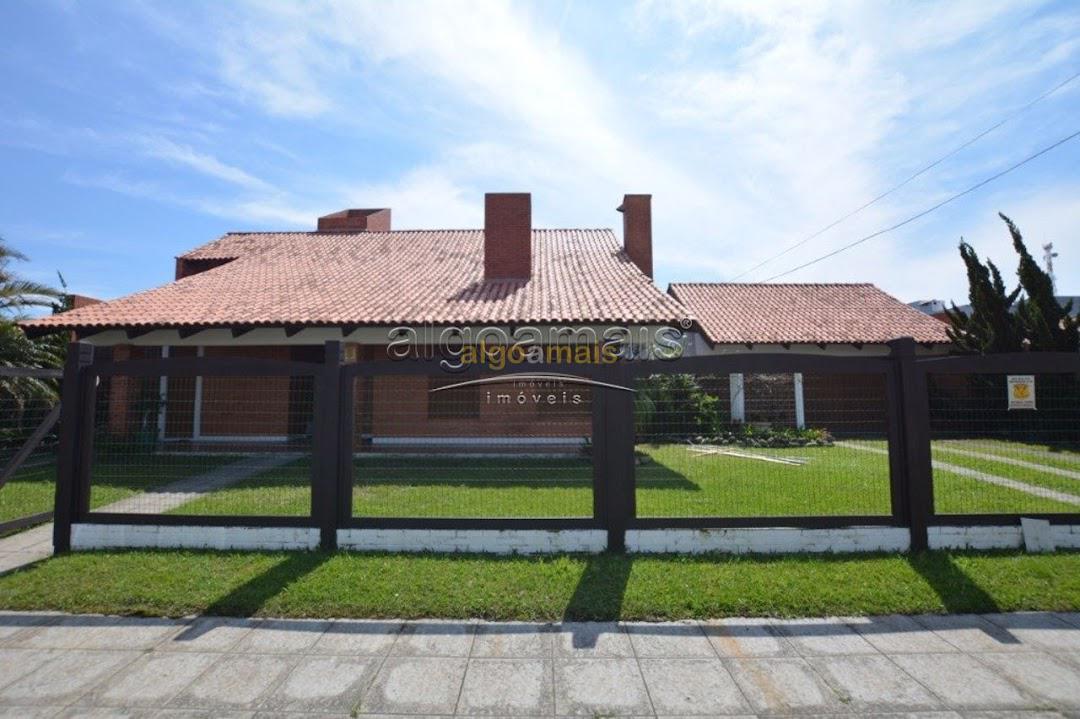 Casa, 4 quartos, 259 m² - Foto 2