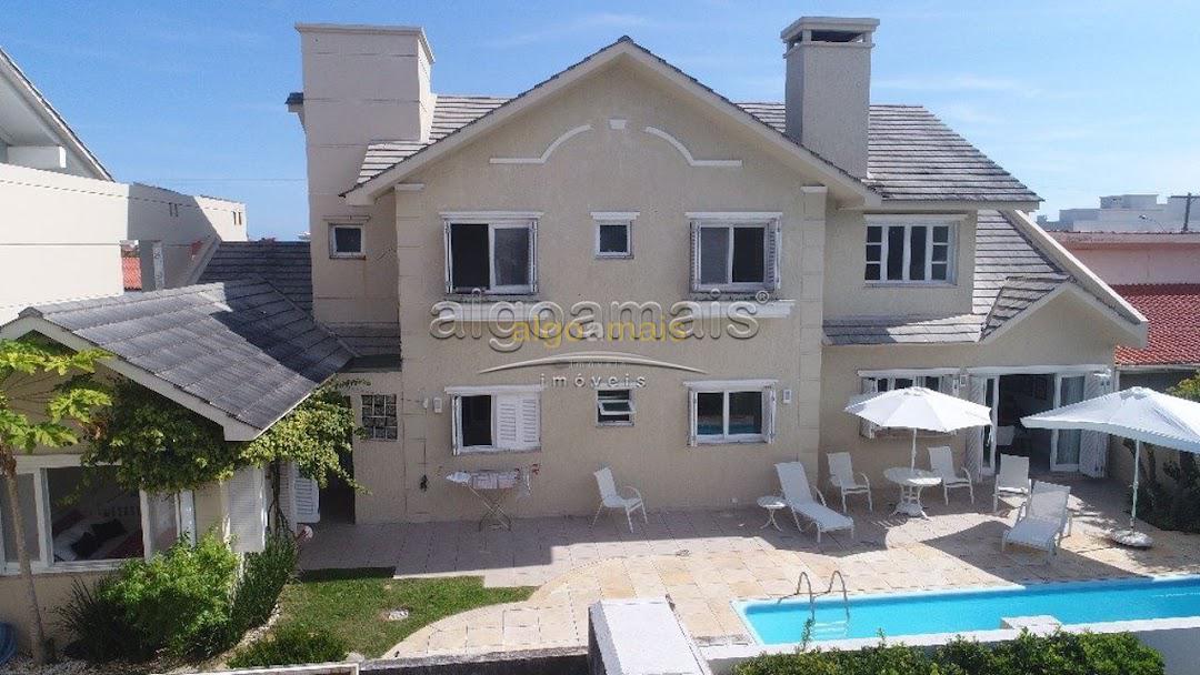 Casa, 6 quartos, 150 m² - Foto 2