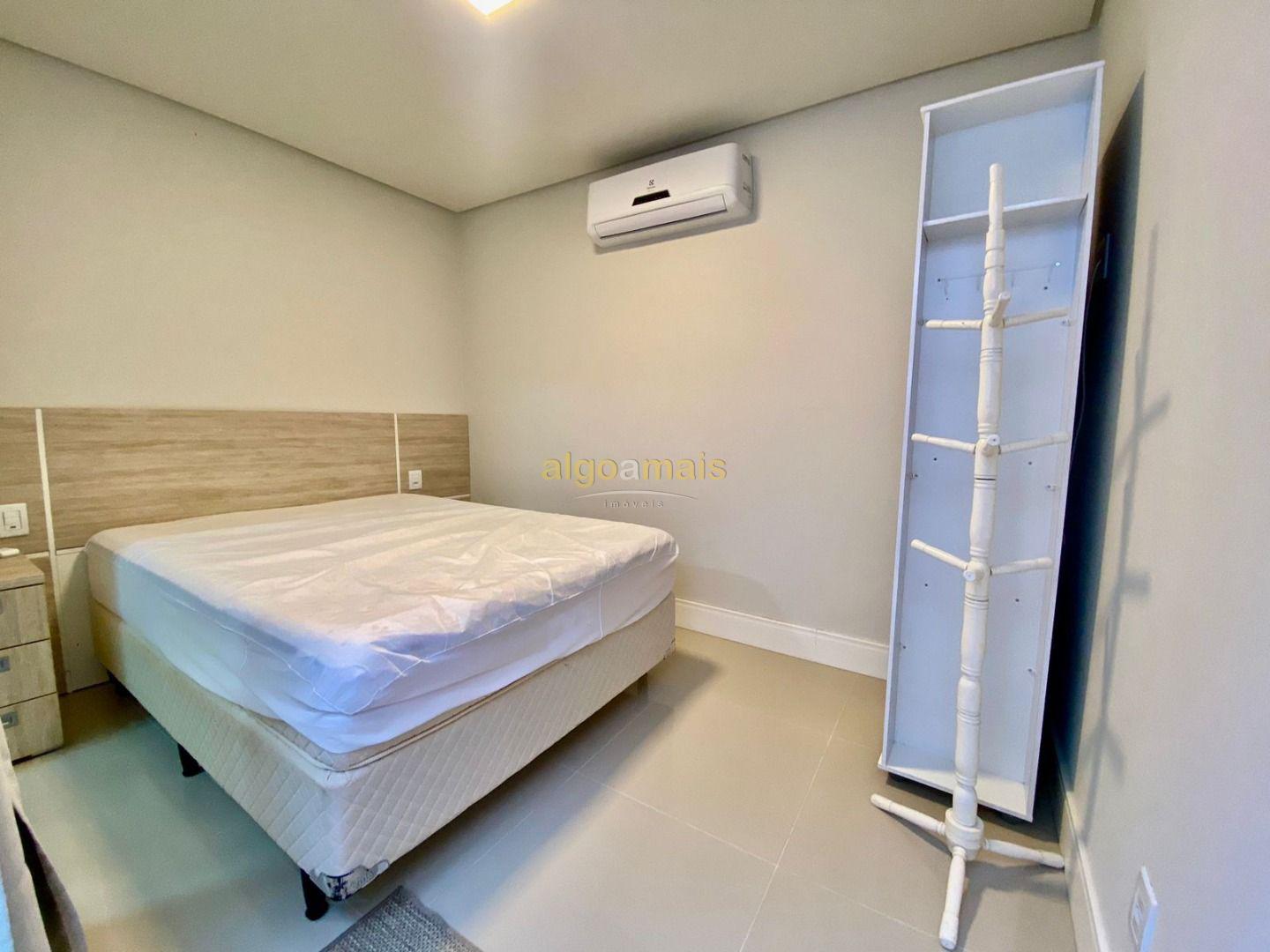 Casa, 5 quartos, 198 m² - Foto 32