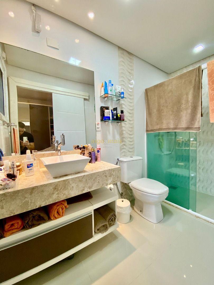 Casa, 5 quartos, 198 m² - Foto 35