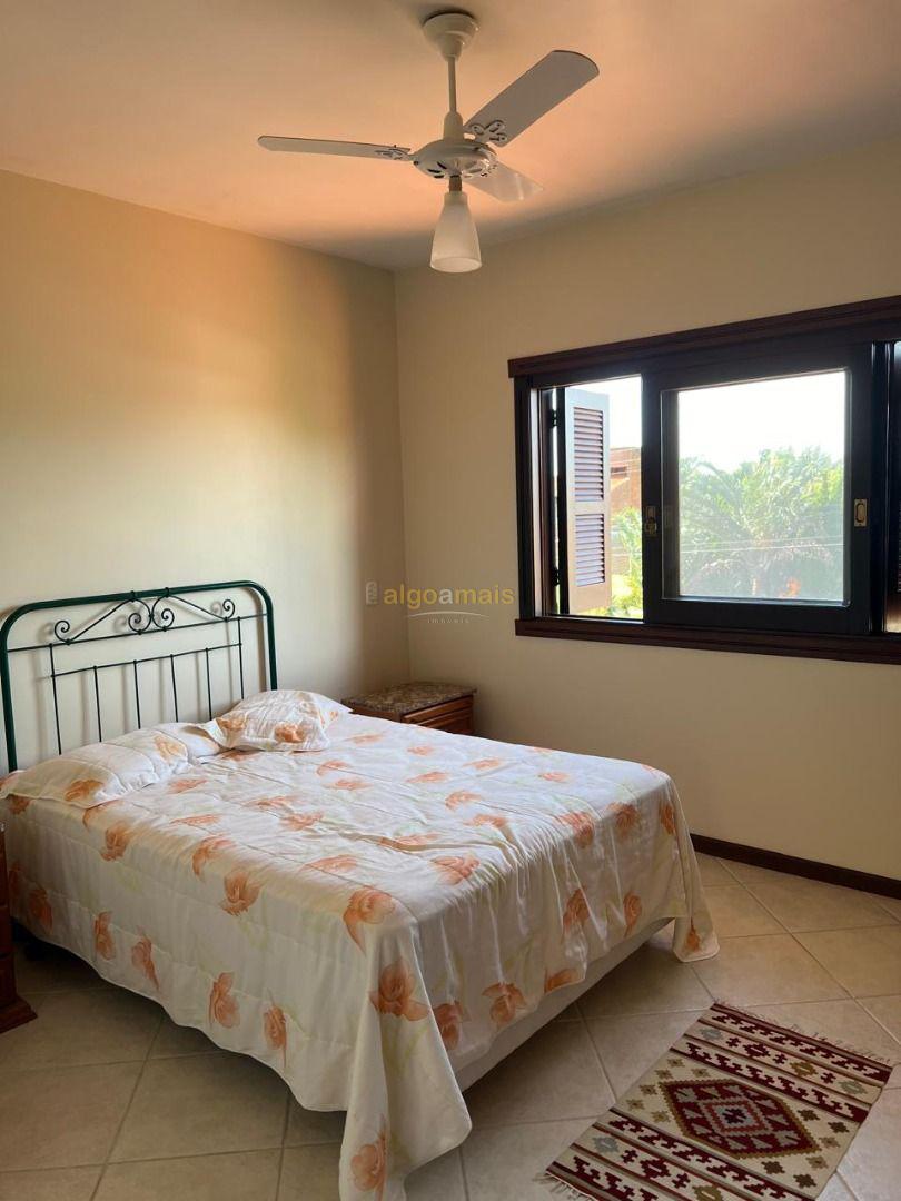 Casa, 5 quartos, 306 m² - Foto 4