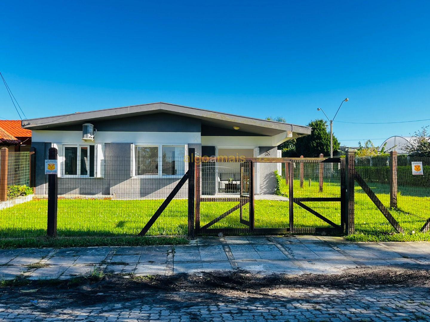 Casa, 6 quartos, 318 m² - Foto 1