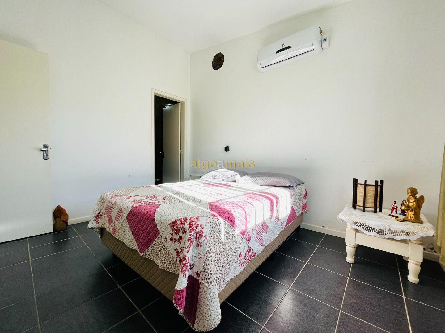 Casa, 6 quartos, 318 m² - Foto 25