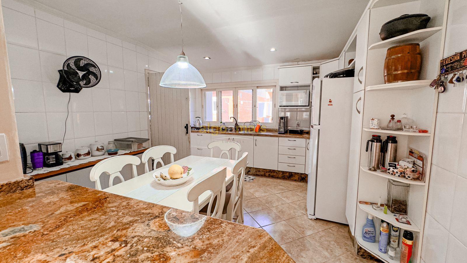 Casa, 3 quartos, 170 m² - Foto 13