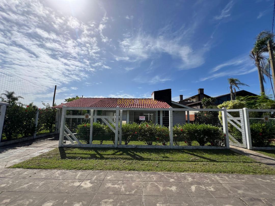 Casa, 4 quartos, 182 m² - Foto 1