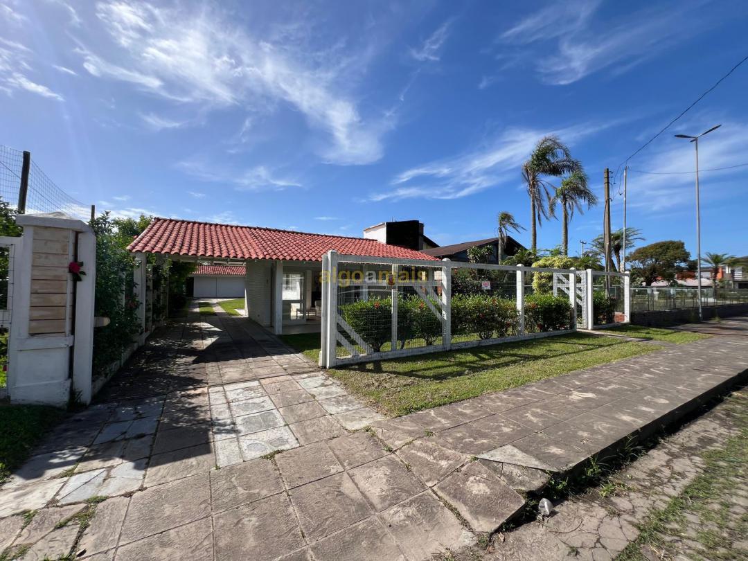 Casa, 4 quartos, 182 m² - Foto 2