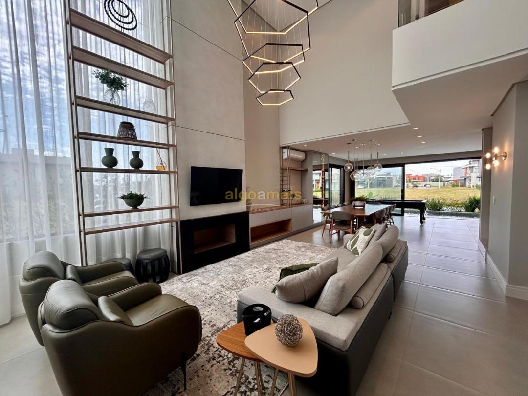 Casa, 4 quartos, 226 m² - Foto 2