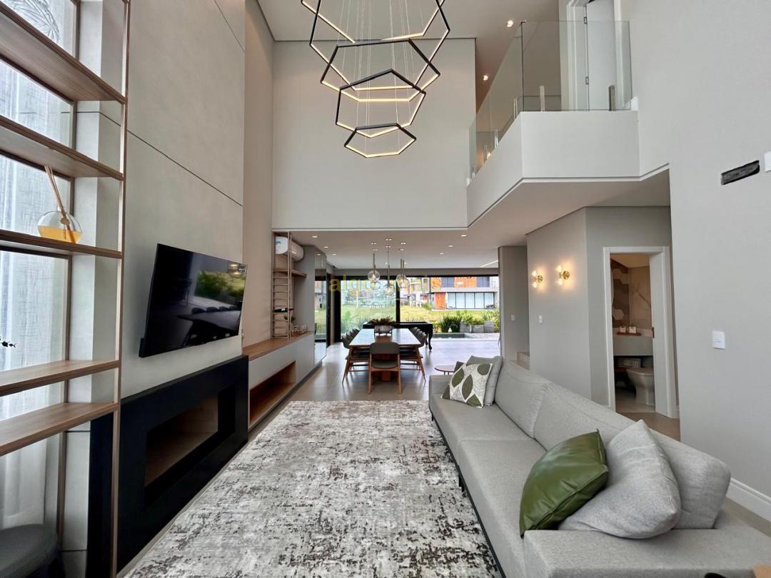 Casa, 4 quartos, 226 m² - Foto 4