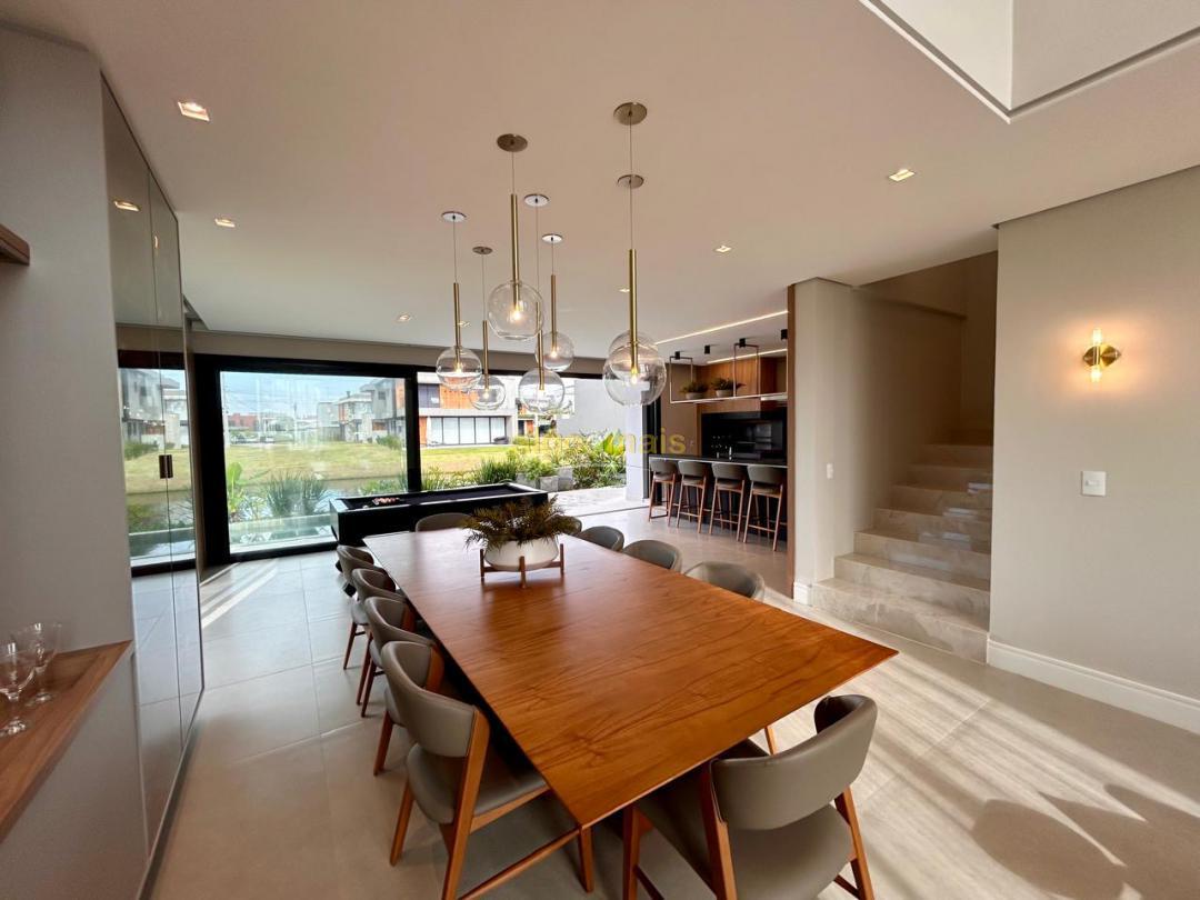 Casa, 4 quartos, 226 m² - Foto 17