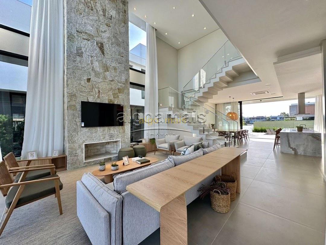 Casa, 4 quartos, 382 m² - Foto 2