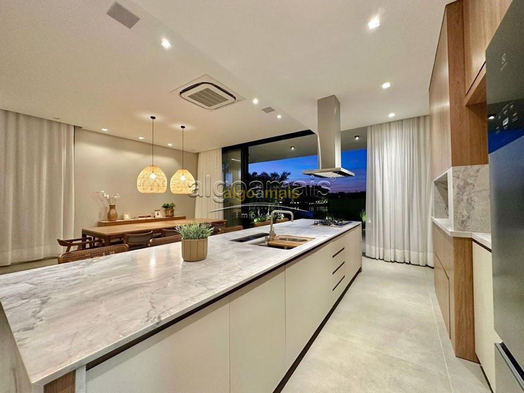 Casa, 4 quartos, 382 m² - Foto 77