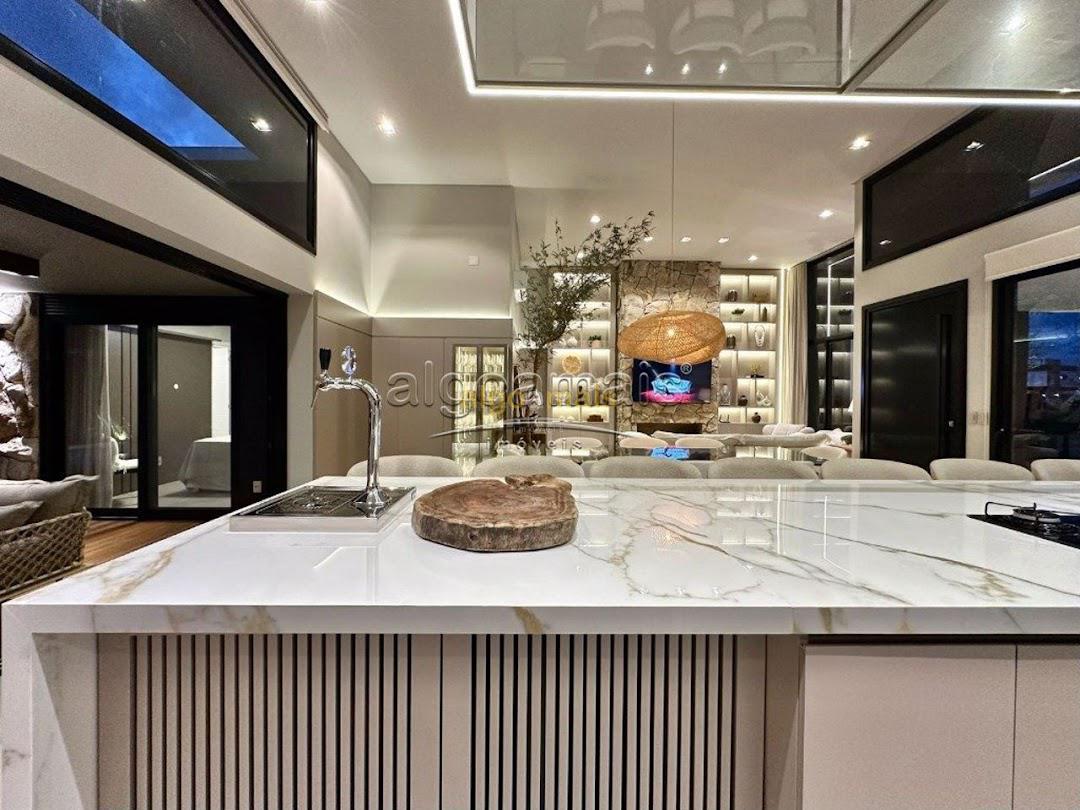 Casa, 4 quartos, 240 m² - Foto 9