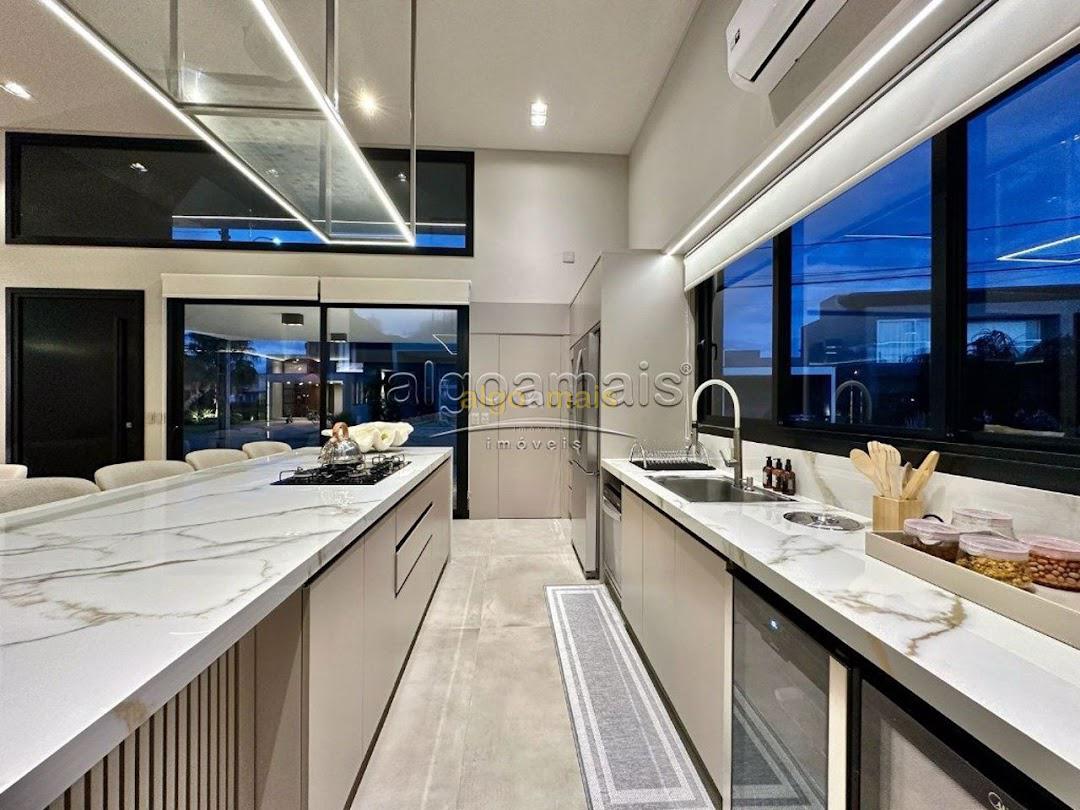 Casa, 4 quartos, 240 m² - Foto 10