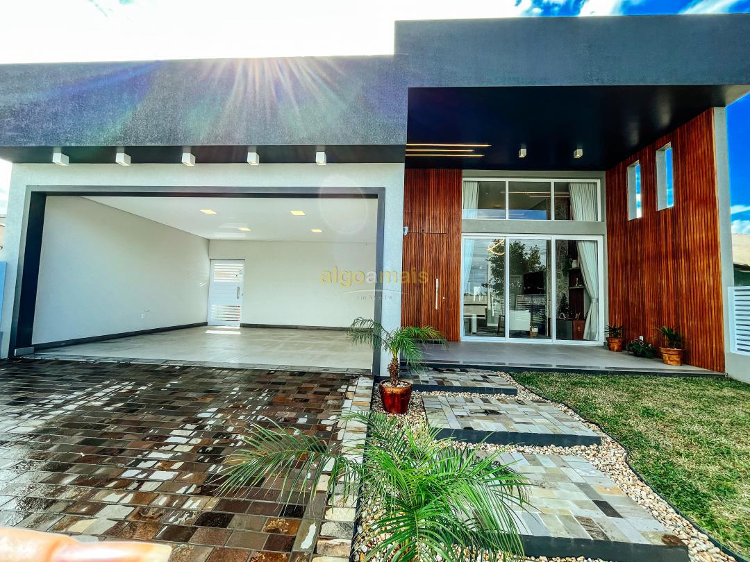 Casa, 3 quartos, 227 m² - Foto 1