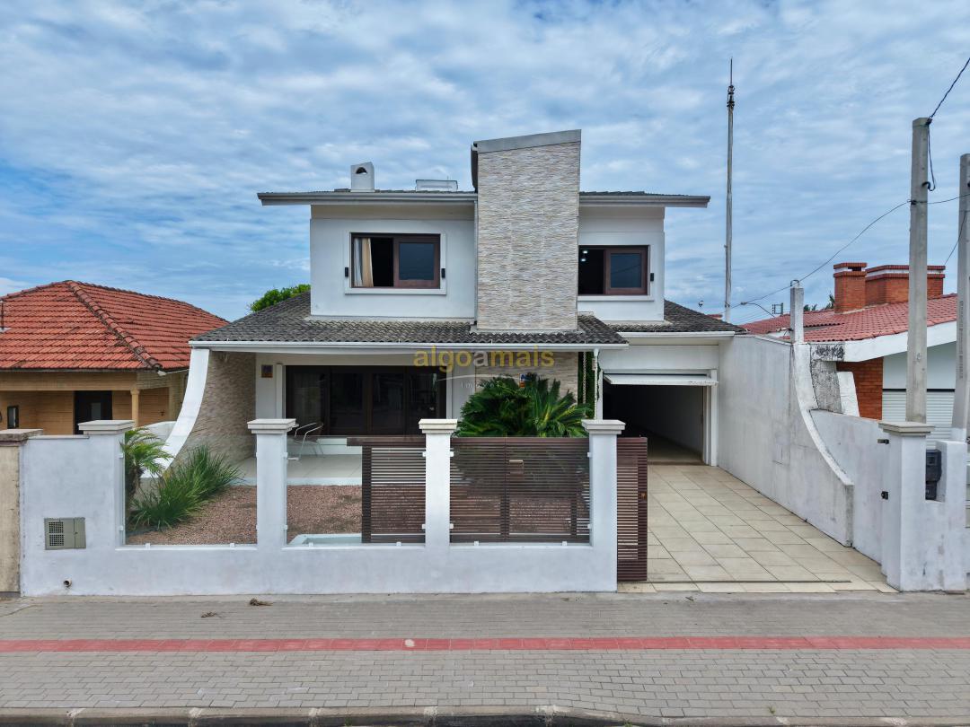 Casa, 4 quartos, 236 m² - Foto 2