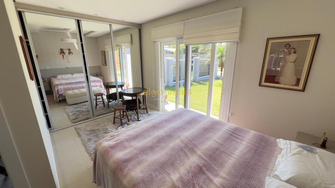 Casa, 3 quartos, 240 m² - Foto 13