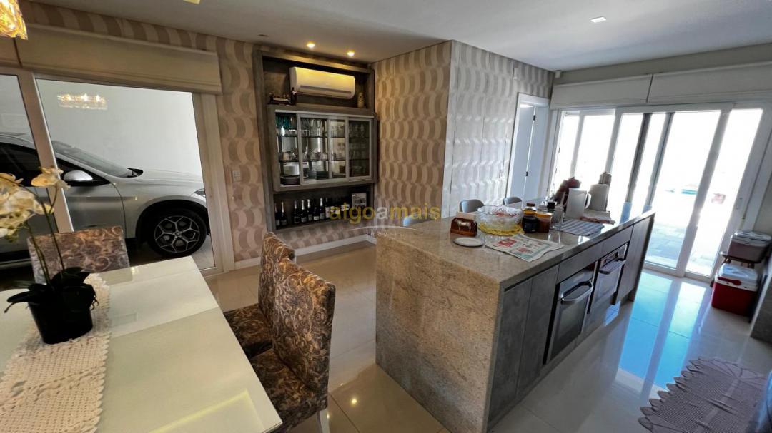 Casa, 3 quartos, 240 m² - Foto 17